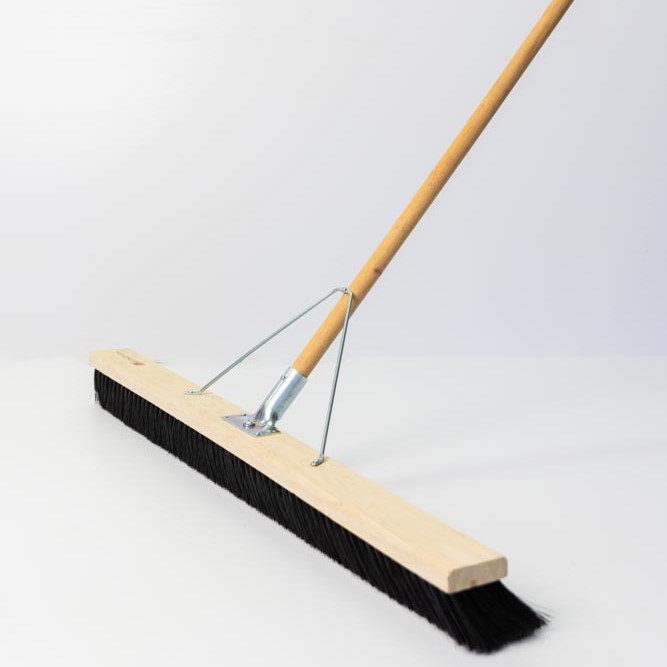 Broom 750mm Terminator w/- brace