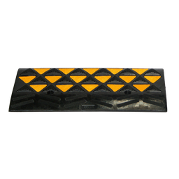 [KRR100] Recycled rubber kerb ramp hi-vis - 610mm W x 320mm D x 100mm H - 10kg