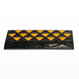 [KRR100] Recycled rubber kerb ramp hi-vis - 610mm W x 320mm D x 100mm H - 10kg